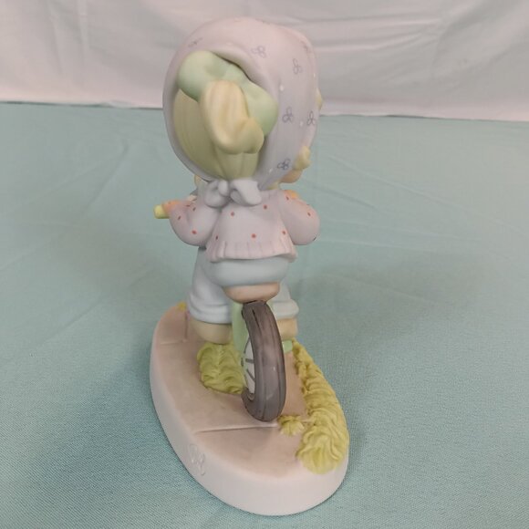 E2-12    Precious Moments Members Figurine The Road To A Friend Is Never Long - Picture 2 of 6
